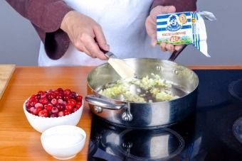 Запеченная индейка с брусничным соусом — инструкция по приготовлению, шаг 3