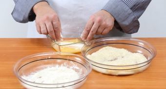 Сыр жареный в панировке — инструкция по приготовлению, шаг 3