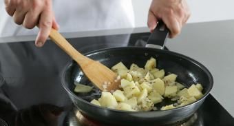 Картофельный суп — инструкция по приготовлению, шаг 2