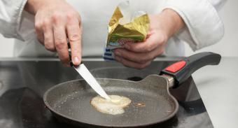 Пышные блинчики на сливках — инструкция по приготовлению, шаг 4