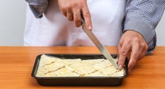 Баклава — инструкция по приготовлению, шаг 7