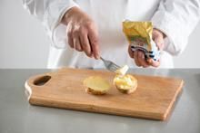 Запеченный картофель с тунцом — инструкция по приготовлению, шаг 4