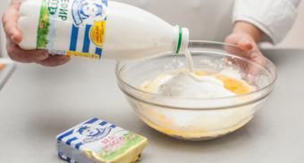 Классические блины на кефире — инструкция по приготовлению, шаг 2