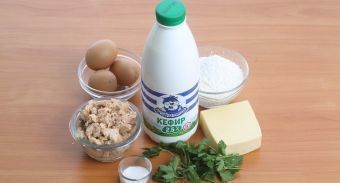 Пирог на кефире с рыбными консервами — инструкция по приготовлению, шаг 1