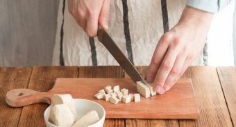 Куриные котлеты с сыром тофу — инструкция по приготовлению, шаг 3