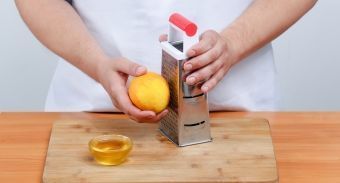 Молочно-арбузный коктейль — инструкция по приготовлению, шаг 2