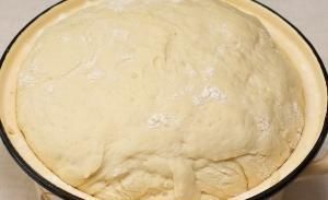 Дрожжевые булочки с корицей и сахаром — инструкция по приготовлению, шаг 7