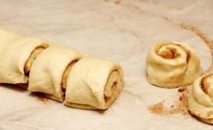 Дрожжевые булочки с корицей и сахаром — инструкция по приготовлению, шаг 14