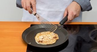 Панкейки на кефире с шоколадом — инструкция по приготовлению, шаг 5