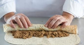 Паштет из говяжьей печени в лаваше — инструкция по приготовлению, шаг 6