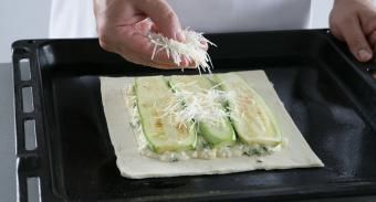 Пирог с кабачками и творогом — инструкция по приготовлению, шаг 5