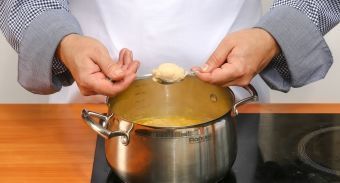 Суп с мясными клецками — инструкция по приготовлению, шаг 5