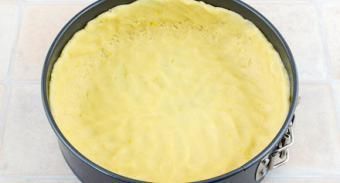 Баскский пирог с заварным кремом и вишней — инструкция по приготовлению, шаг 11