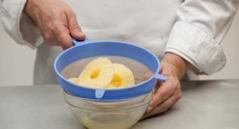 Блины с начинкой из ананаса — инструкция по приготовлению, шаг 1