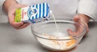 Домашние блинчики на сливках — инструкция по приготовлению, шаг 2