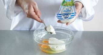 Пирожки с горбушей, рисом и зеленым луком — инструкция по приготовлению, шаг 4