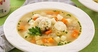 Суп с рыбными фрикадельками — инструкция по приготовлению, шаг 6