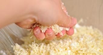 Мгновенный хачапури на сковороде — инструкция по приготовлению, шаг 3