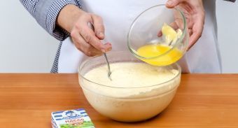 Манные блины на молоке — инструкция по приготовлению, шаг 5