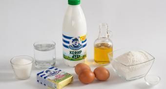 Классические блины на кефире — инструкция по приготовлению, шаг 1