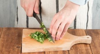 Куриные котлеты с оригинальным соусом — инструкция по приготовлению, шаг 5