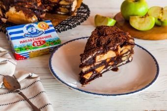 Шоколадная шарлотка с яблоками — инструкция по приготовлению, шаг 9