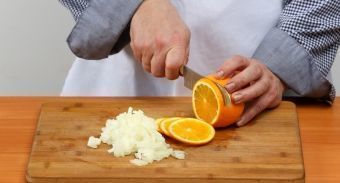 Карп в духовке с апельсинами — инструкция по приготовлению, шаг 2