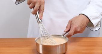 Крем-брюле с ягодами — инструкция по приготовлению, шаг 5