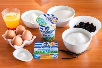 Пирог с изюмом на сметане — инструкция по приготовлению, шаг 1