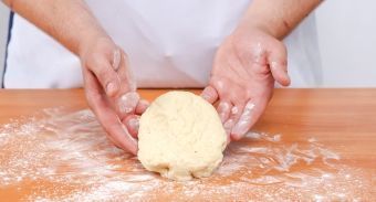 Мини-круассаны со смородиновым джемом — инструкция по приготовлению, шаг 4