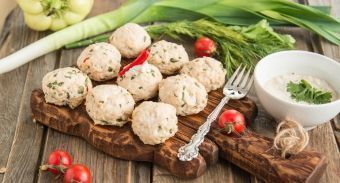 Куриные котлеты с оригинальным соусом — инструкция по приготовлению, шаг 7