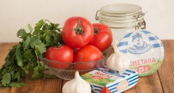 Чесночные помидоры — инструкция по приготовлению, шаг 1