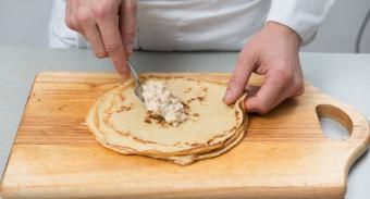 Блинчики с курицей — инструкция по приготовлению, шаг 5