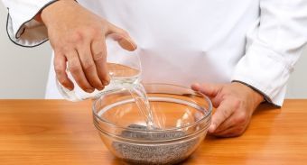 Медовый рулет с маком — инструкция по приготовлению, шаг 5