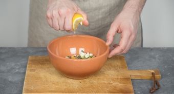 Шашлык из курицы на кефире — инструкция по приготовлению, шаг 6