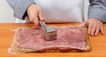 Рулет из говядины с грушами и сыром — инструкция по приготовлению, шаг 2