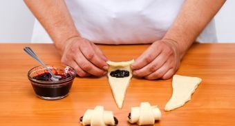 Мини-круассаны со смородиновым джемом — инструкция по приготовлению, шаг 7