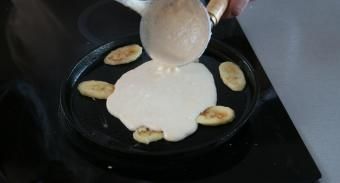 Блины с припеком из банана — инструкция по приготовлению, шаг 3