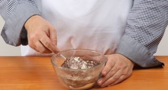 Шоколадный капкейк — инструкция по приготовлению, шаг 2