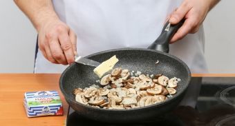 Оливье с шампиньонами — инструкция по приготовлению, шаг 6