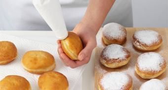 Пончики с повидлом — инструкция по приготовлению, шаг 4