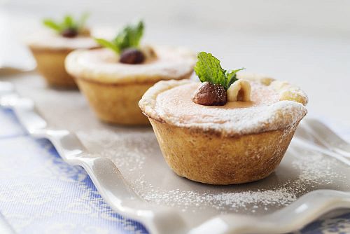 Тарталетки с сырно-творожным кремом и грецким орехом